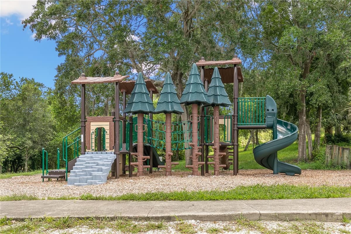 1435 WEGMANN DRIVE — photo 25 of 31