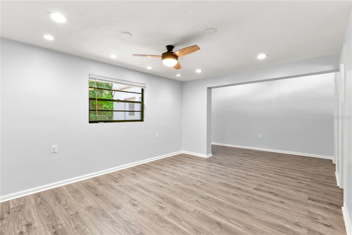 1435 WEGMANN DRIVE — photo 14 of 31