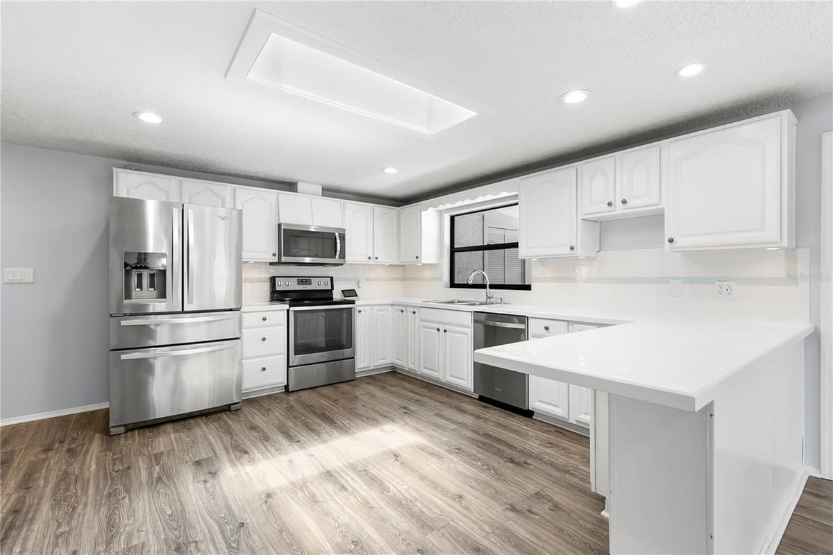 1435 WEGMANN DRIVE — photo 11 of 31