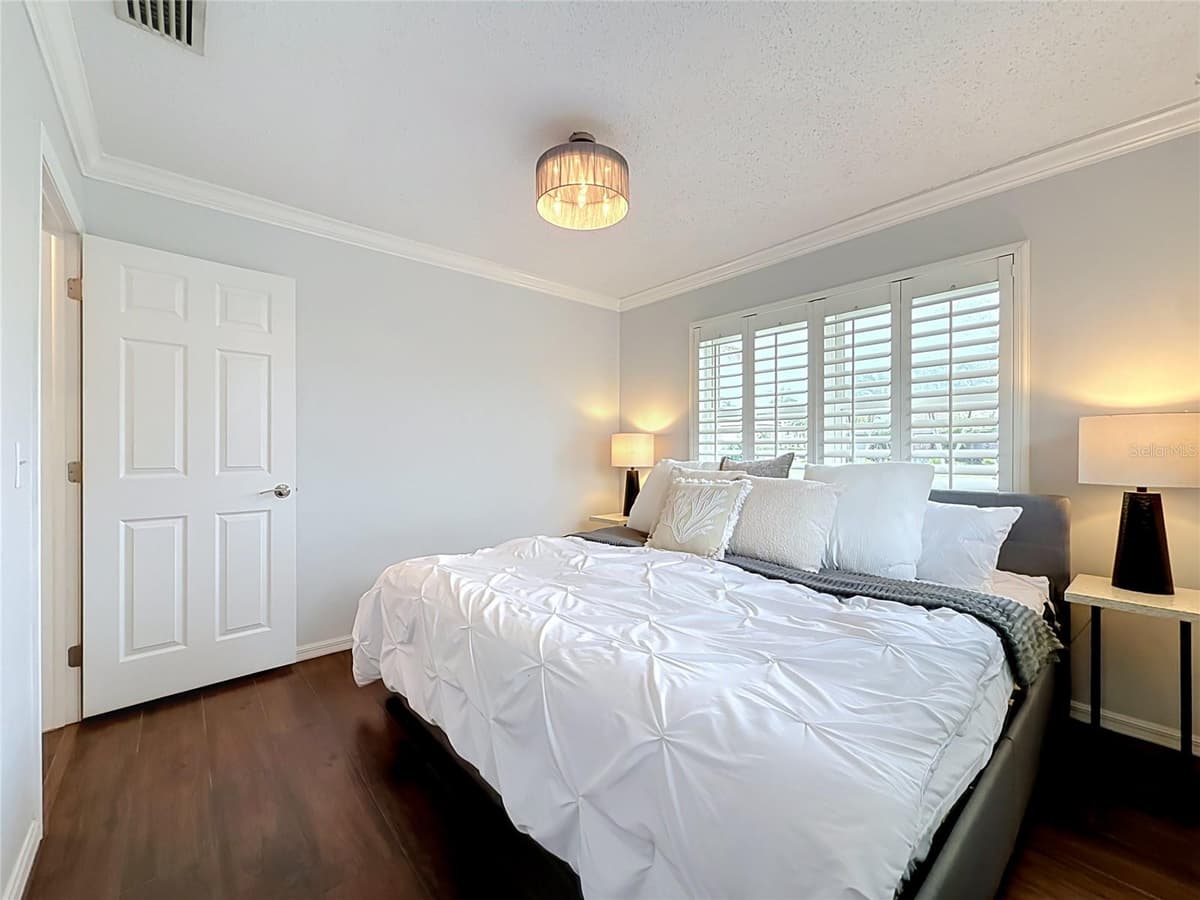 2931 ALTON DRIVE — photo 23 of 40