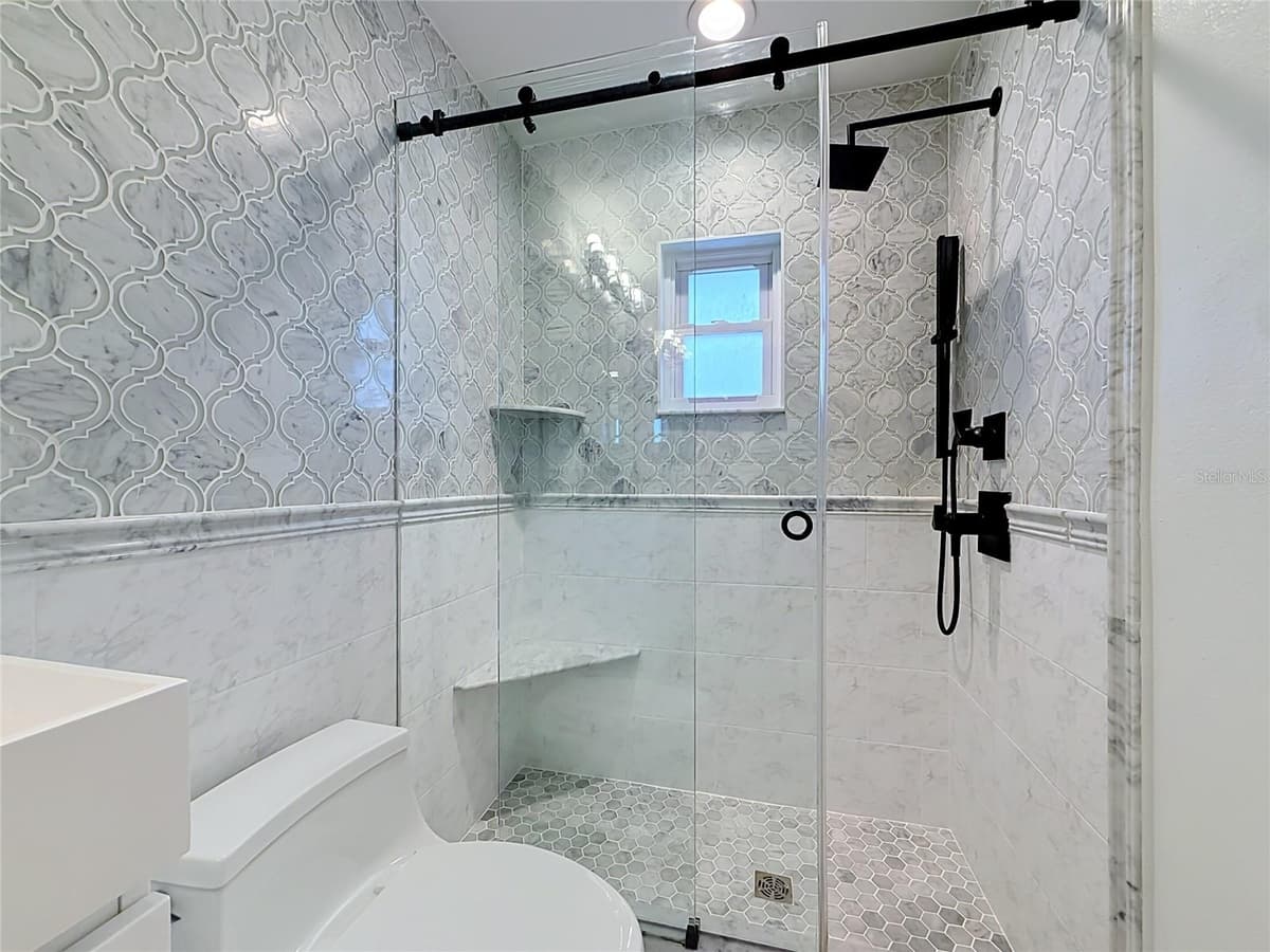 2931 ALTON DRIVE — photo 21 of 40