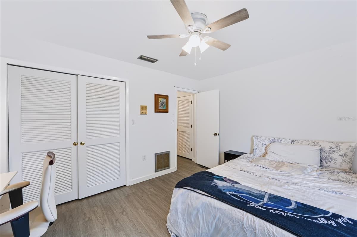 9520 LAKE CHRISTINA LANE — photo 35 of 48
