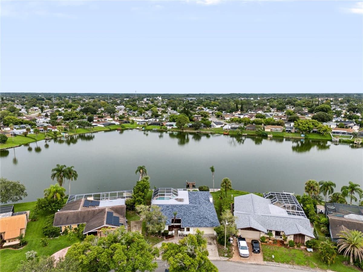 9520 LAKE CHRISTINA LANE — photo 44 of 48