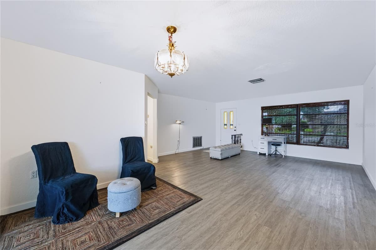 9520 LAKE CHRISTINA LANE — photo 10 of 48