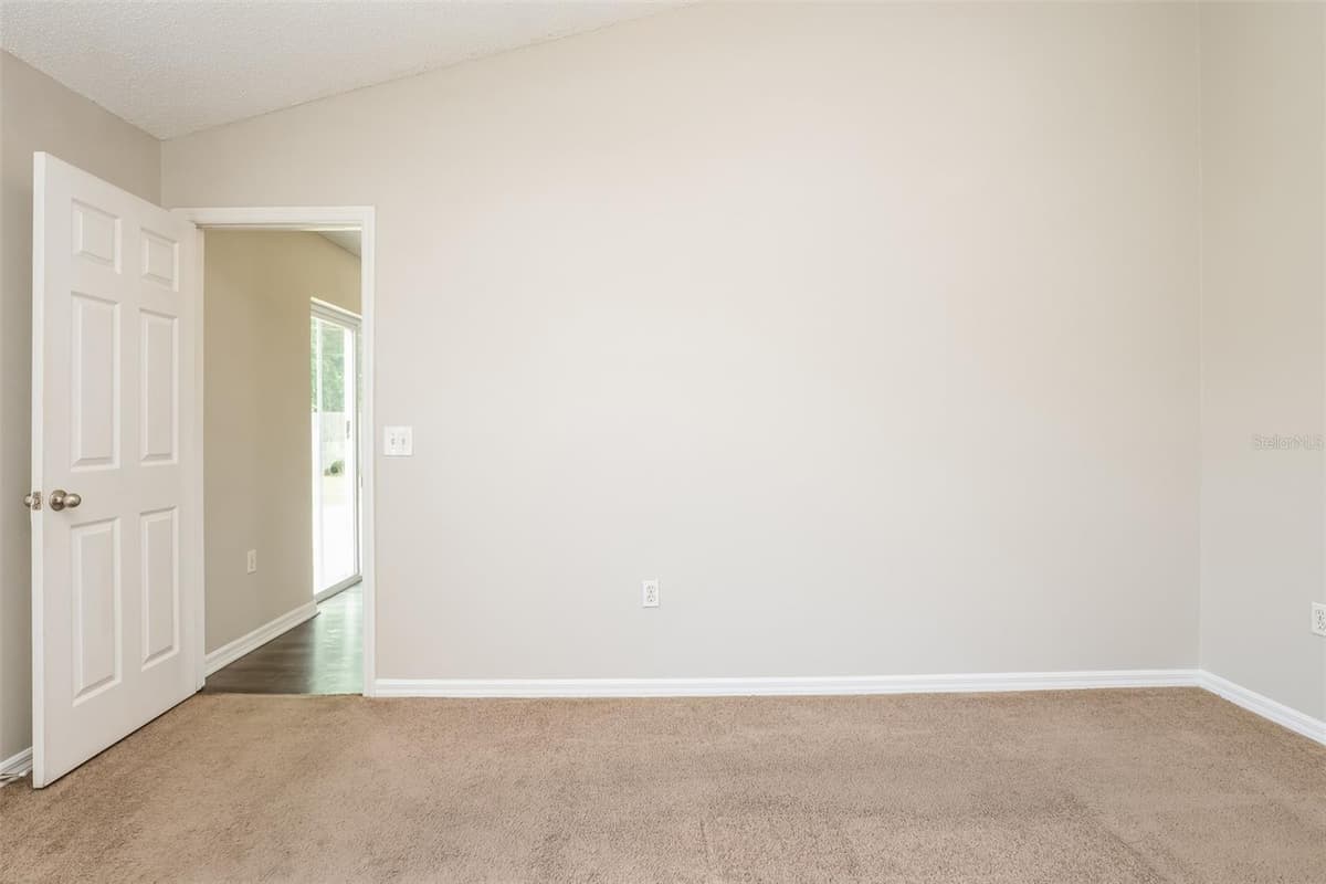 2729 GRAMERCY DRIVE — photo 9 of 21