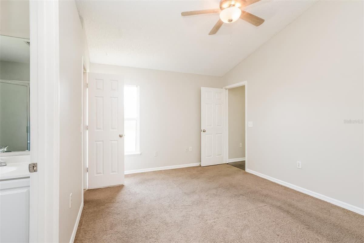 2729 GRAMERCY DRIVE — photo 8 of 21
