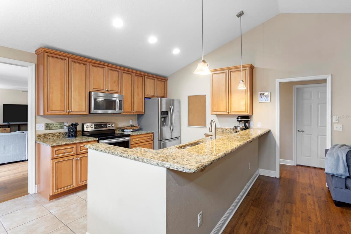 12803 RAIN FOREST STREET — photo 8 of 34