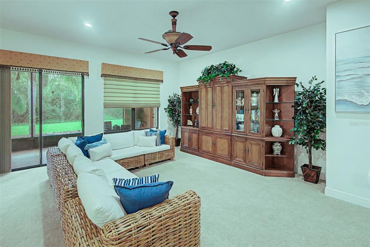 280 INDIAN WELLS AVENUE — photo 8 of 38