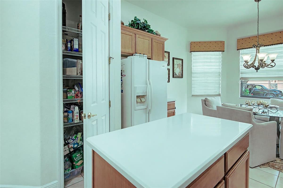 280 INDIAN WELLS AVENUE — photo 12 of 38