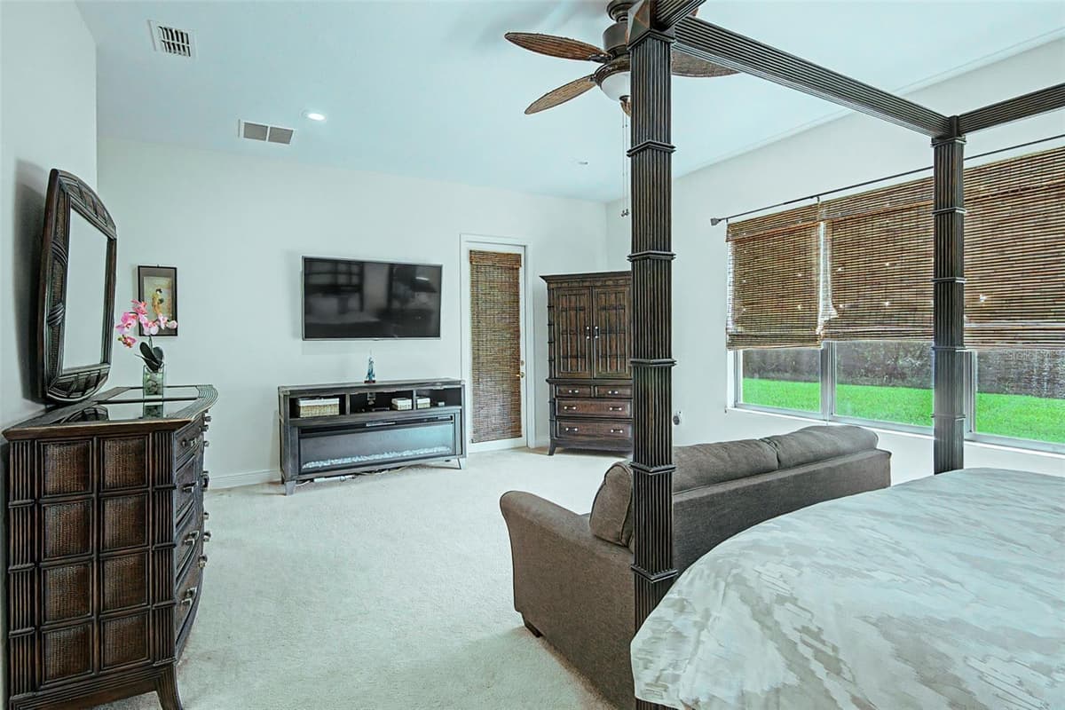 280 INDIAN WELLS AVENUE — photo 18 of 38