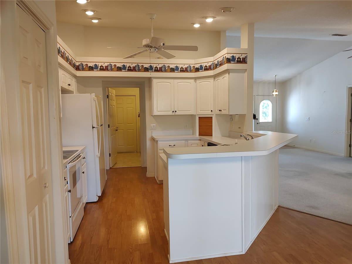 3716 COVE PARK TRAIL — photo 5 of 34