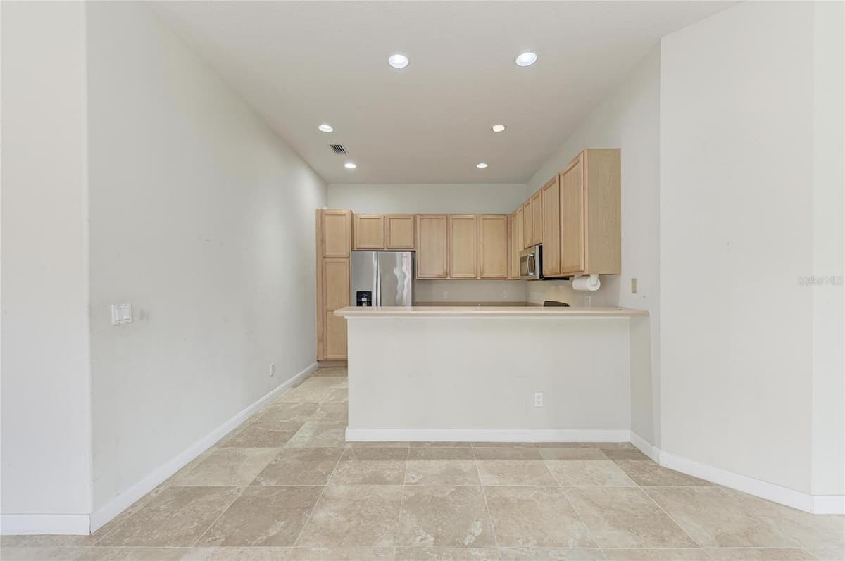 13275 HUERTA STREET — photo 15 of 85