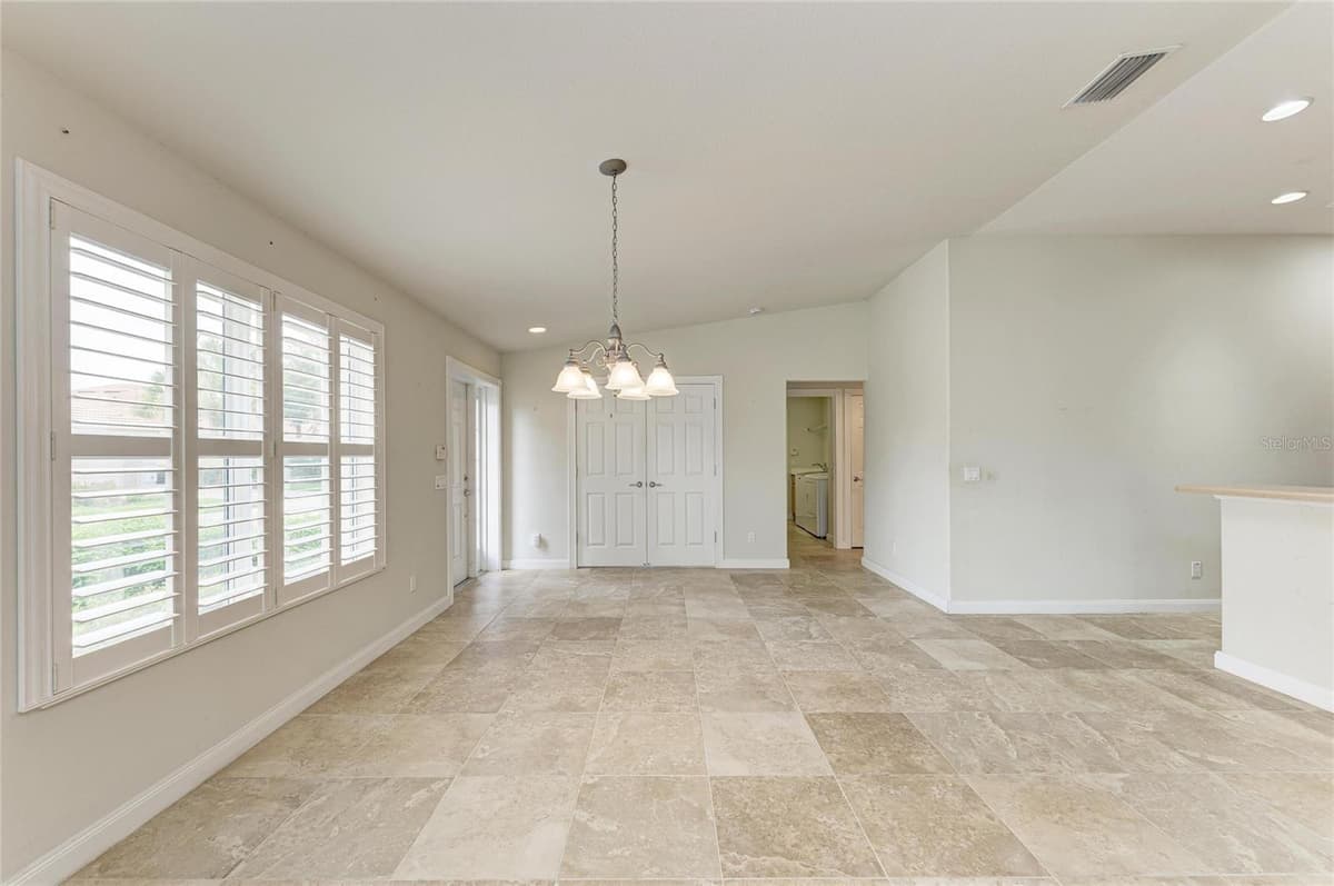 13275 HUERTA STREET — photo 12 of 85