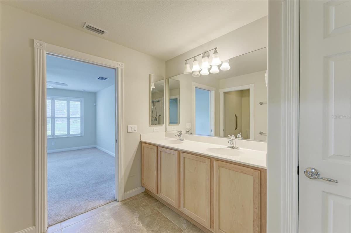 13275 HUERTA STREET — photo 34 of 85
