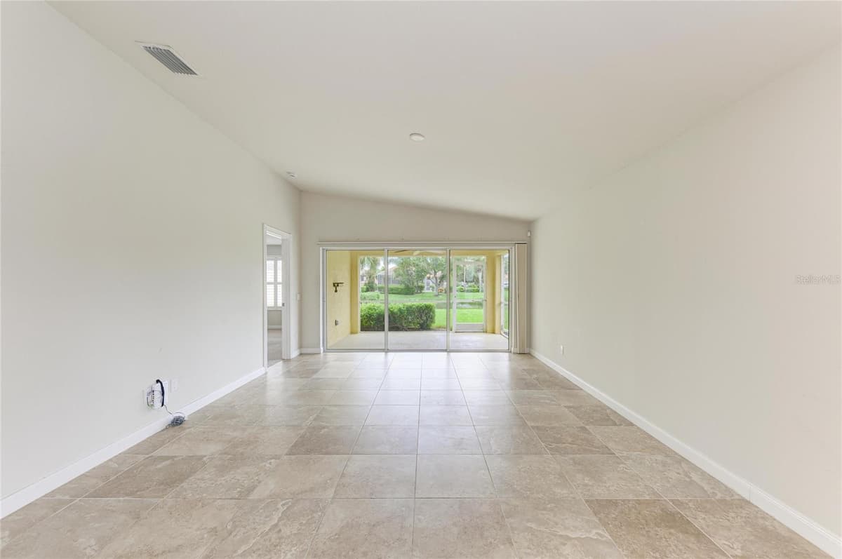 13275 HUERTA STREET — photo 21 of 85