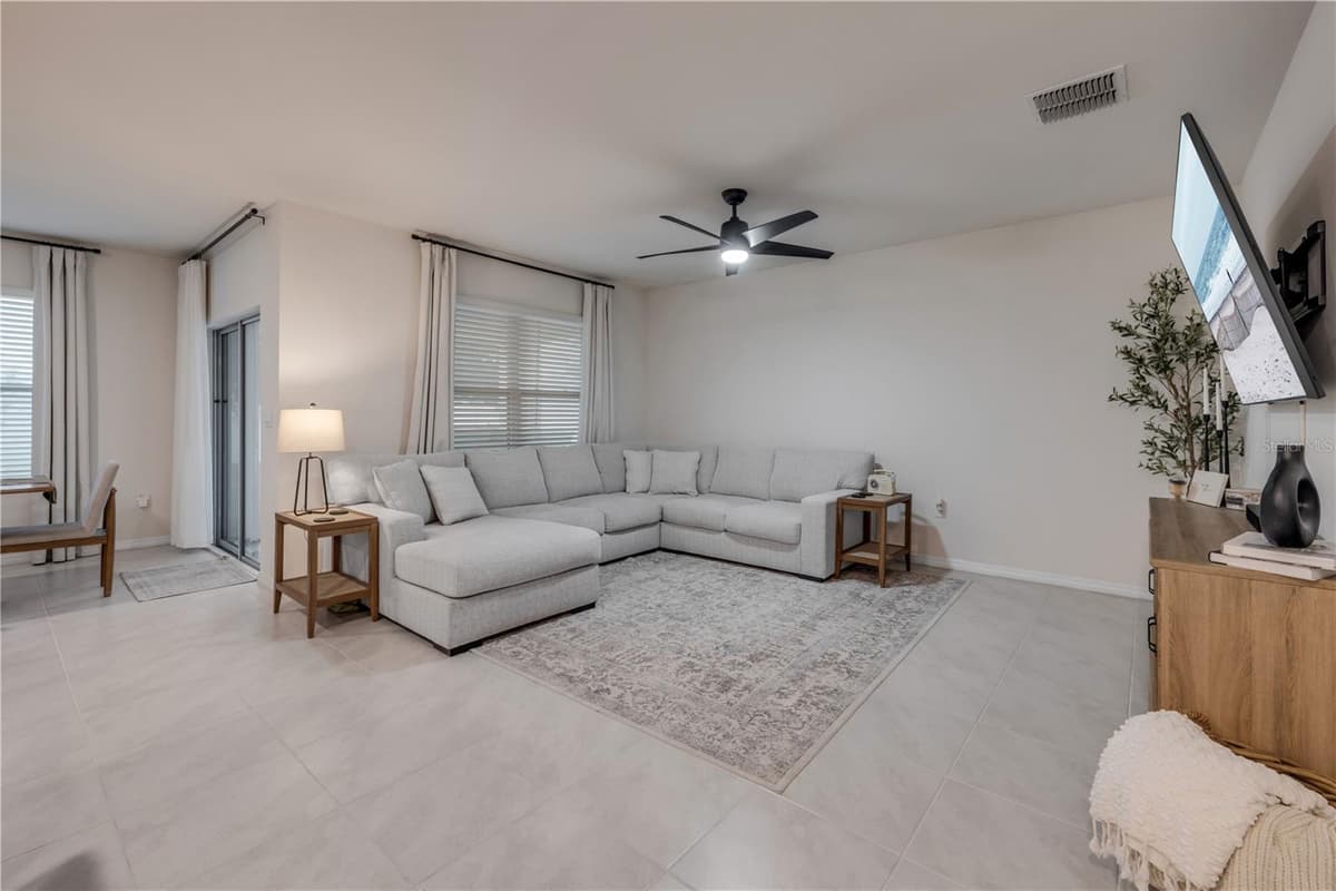 2624 NEVERLAND DRIVE — photo 6 of 44