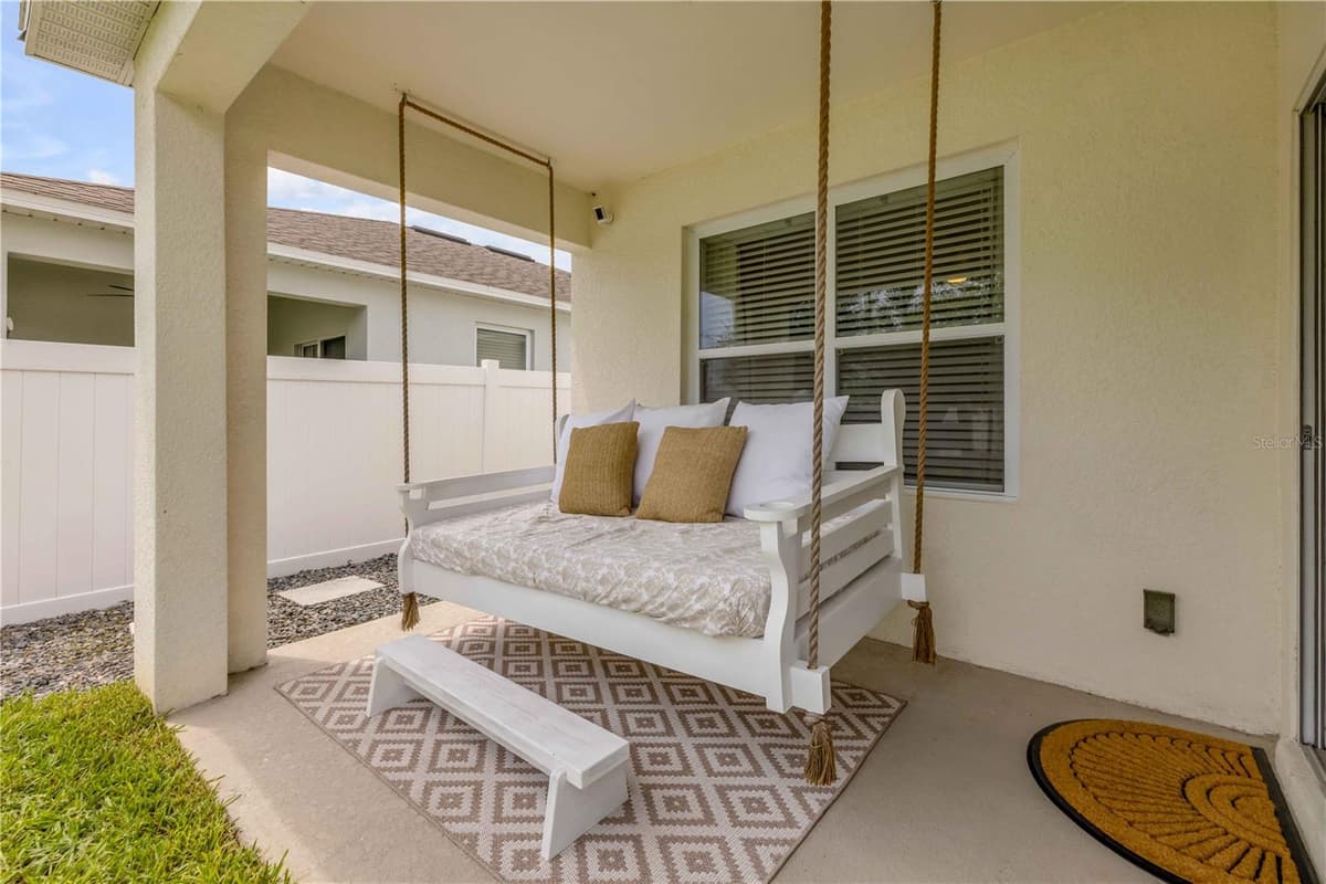 2624 NEVERLAND DRIVE — photo 33 of 44