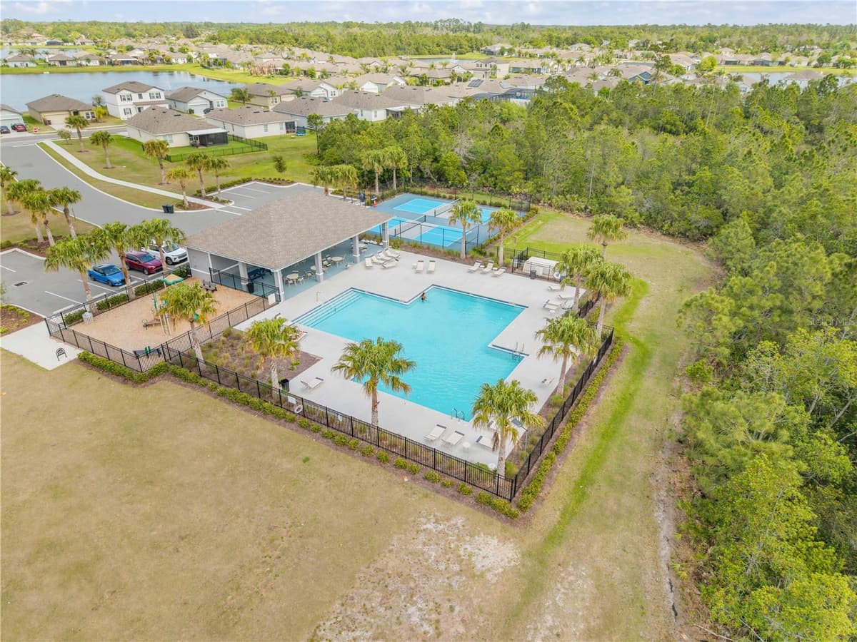 2624 NEVERLAND DRIVE — photo 43 of 44