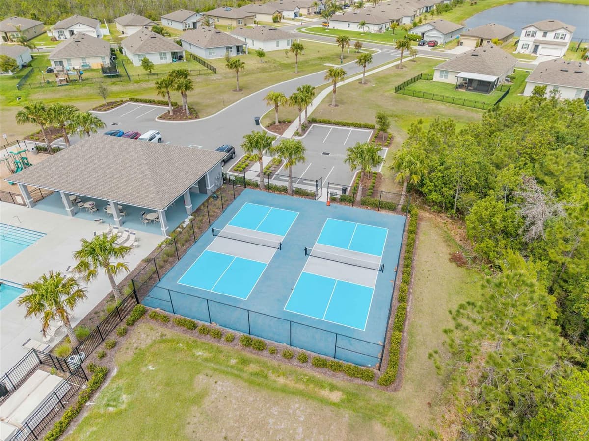 2624 NEVERLAND DRIVE — photo 41 of 44