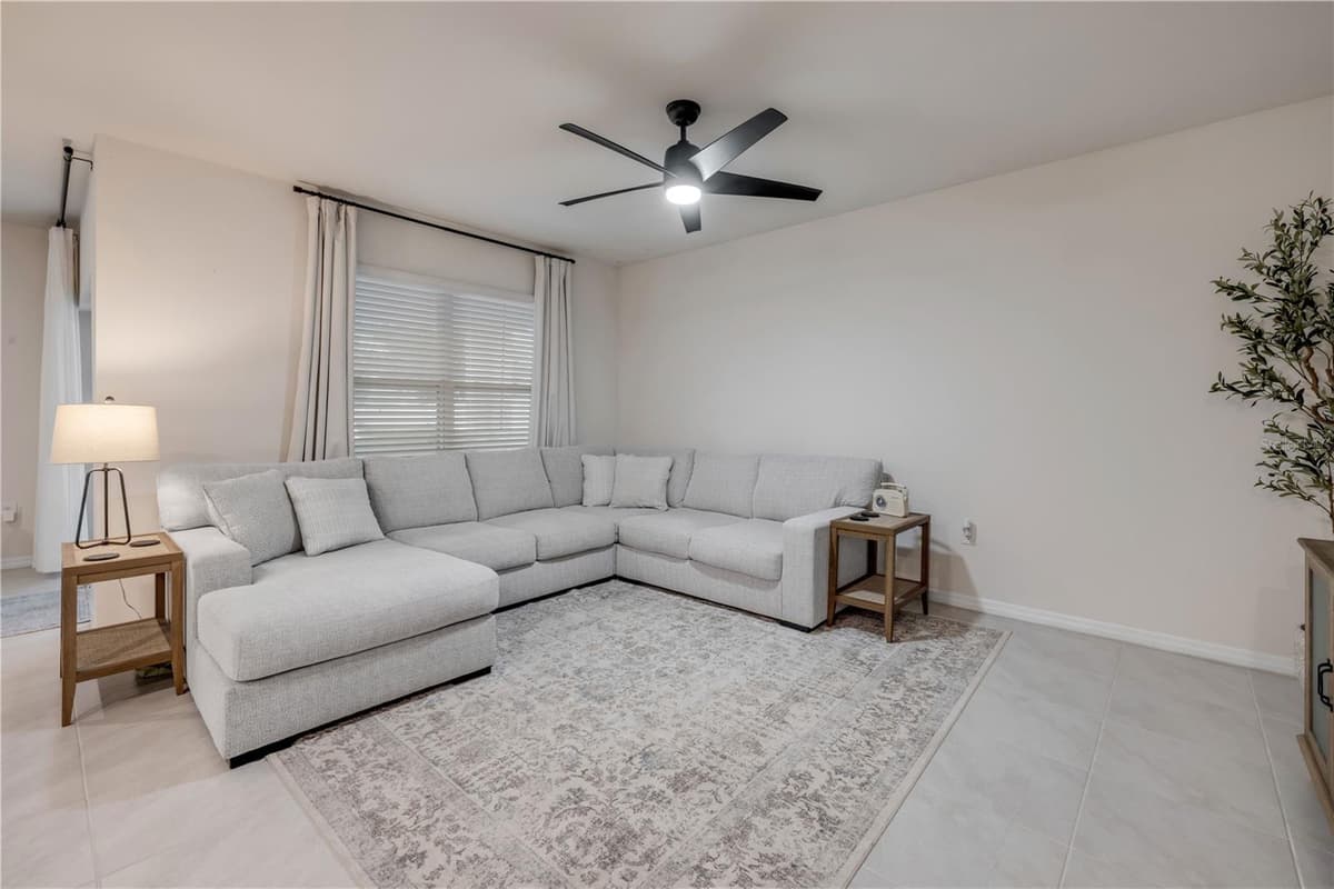 2624 NEVERLAND DRIVE — photo 10 of 44