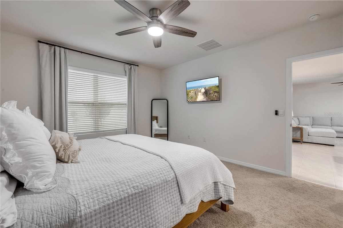 2624 NEVERLAND DRIVE — photo 21 of 44