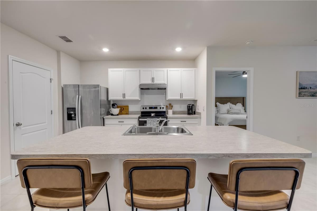 2624 NEVERLAND DRIVE — photo 17 of 44