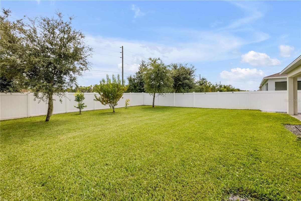 2624 NEVERLAND DRIVE — photo 34 of 44