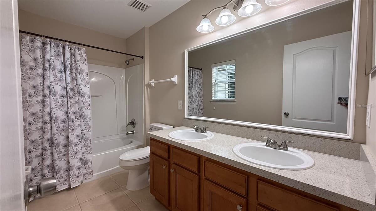 7108 FIVE OAKS DRIVE — photo 9 of 35