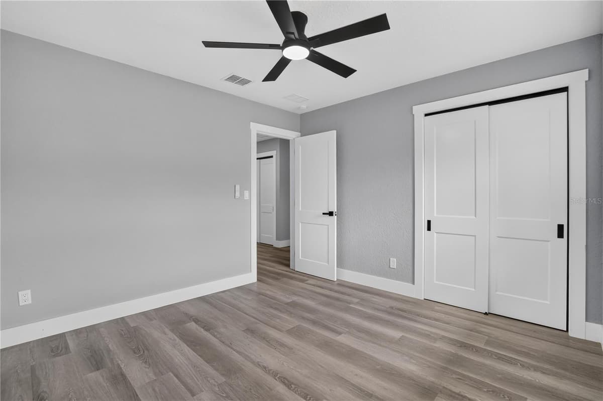2700 12TH STREET — photo 20 of 32