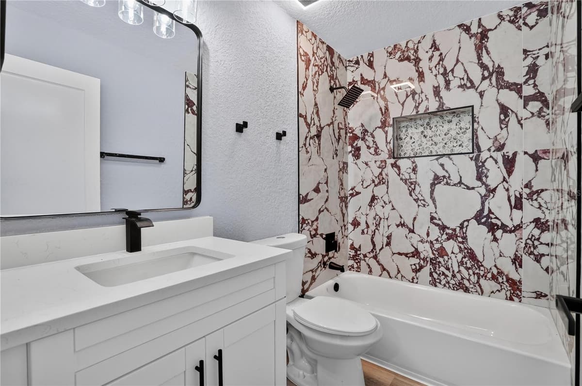 2700 12TH STREET — photo 18 of 32