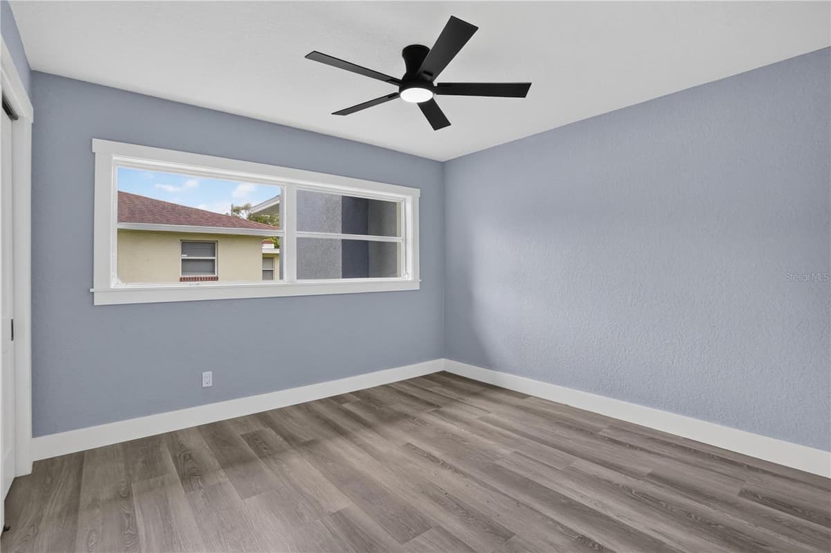 2700 12TH STREET — photo 19 of 32