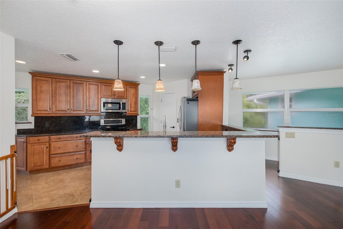 2030 GULFVIEW DRIVE — photo 42 of 77