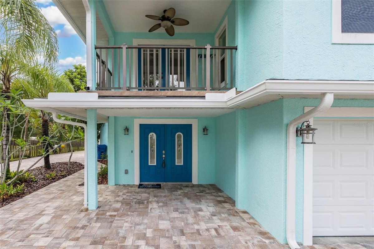 2030 GULFVIEW DRIVE — photo 17 of 77