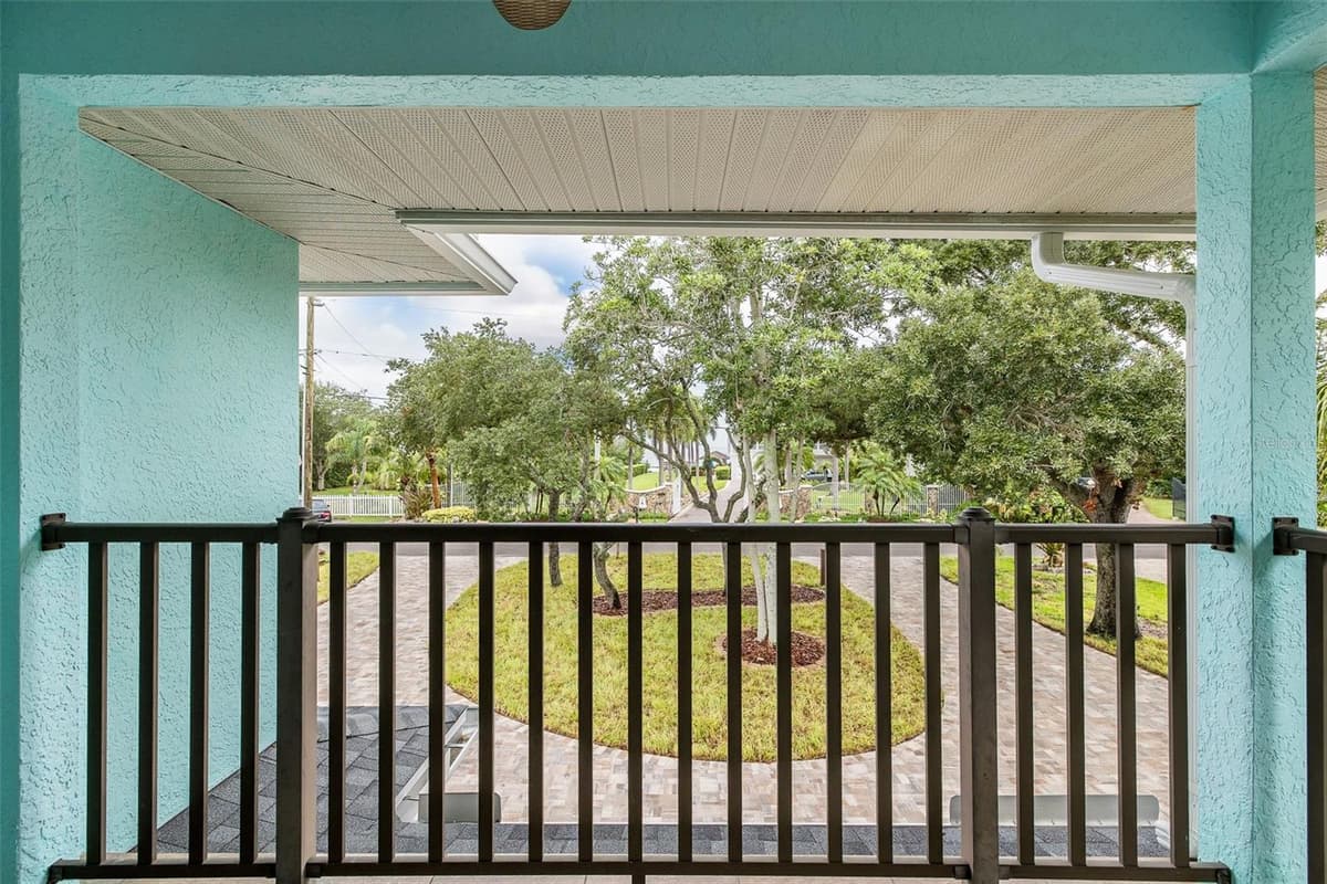 2030 GULFVIEW DRIVE — photo 63 of 77
