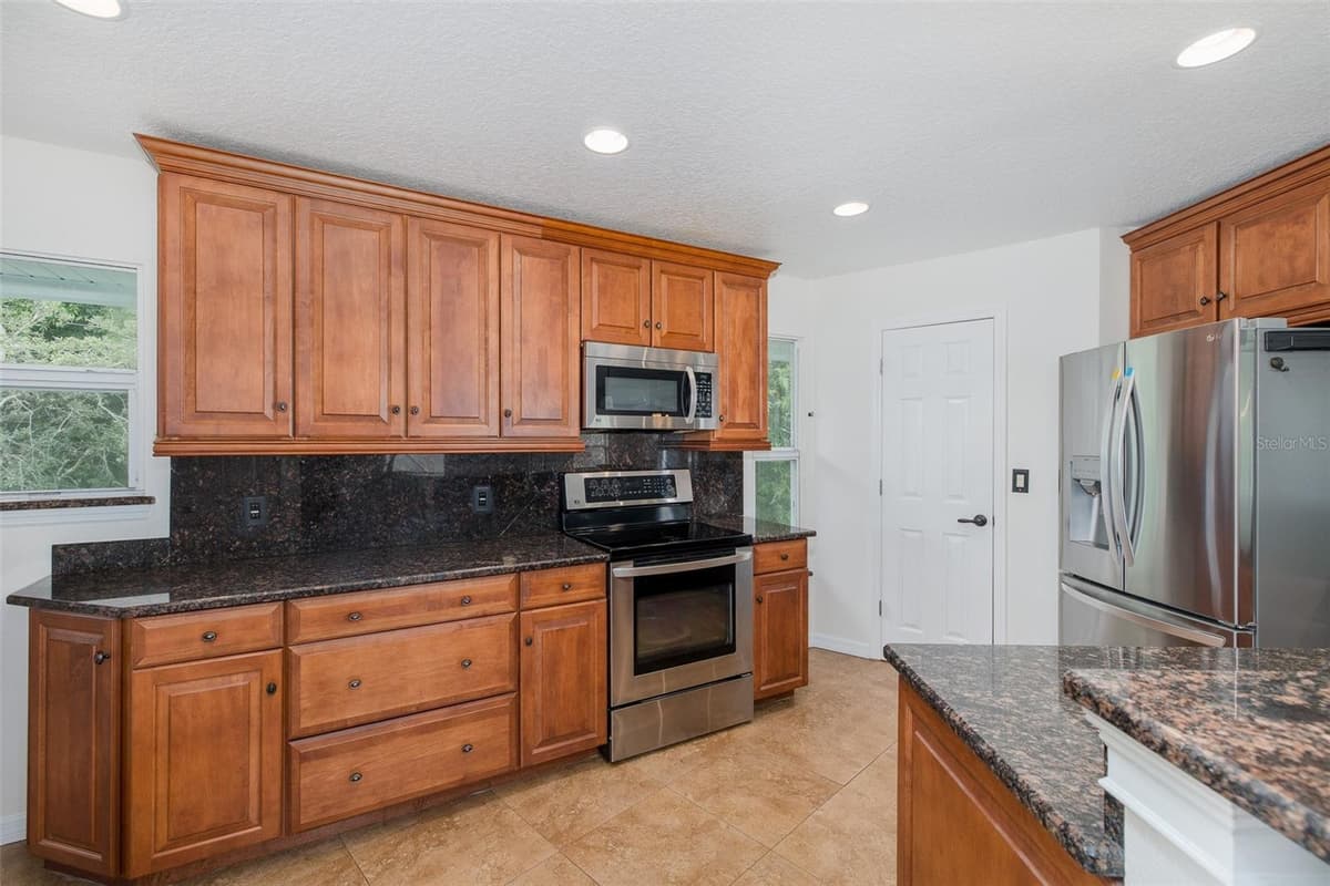 2030 GULFVIEW DRIVE — photo 43 of 77