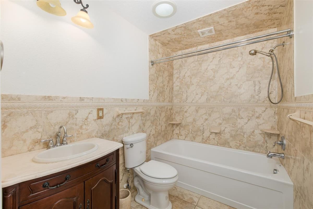 2030 GULFVIEW DRIVE — photo 40 of 77