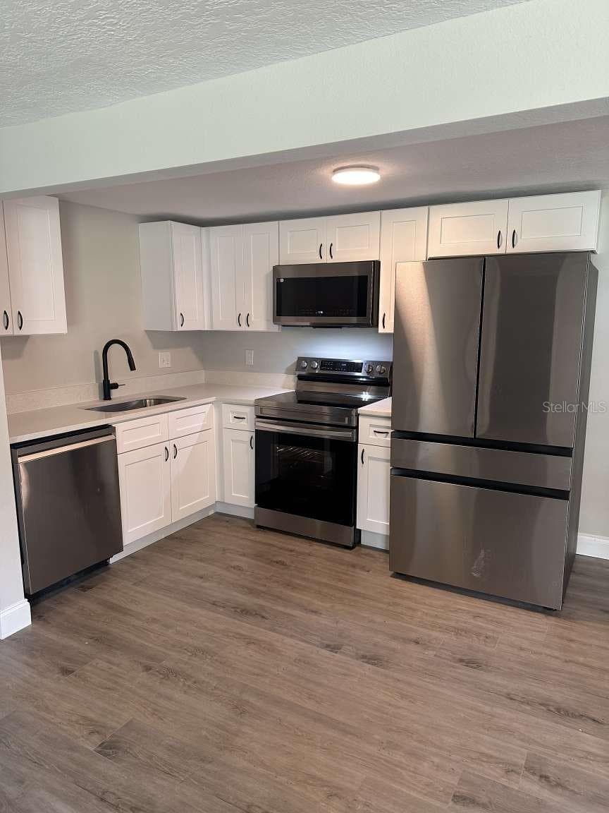 3329 LYNN DRIVE — photo 5 of 17
