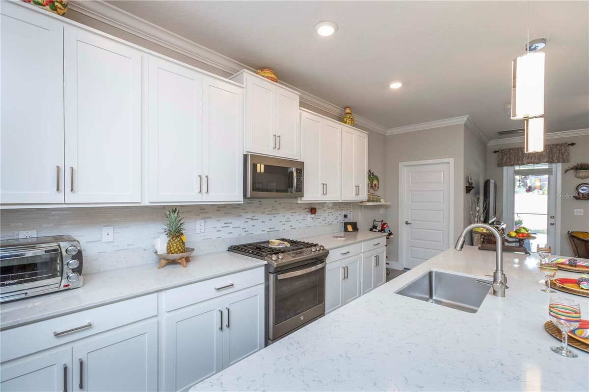 8585 WINNING FIELDS ROAD — photo 19 of 64