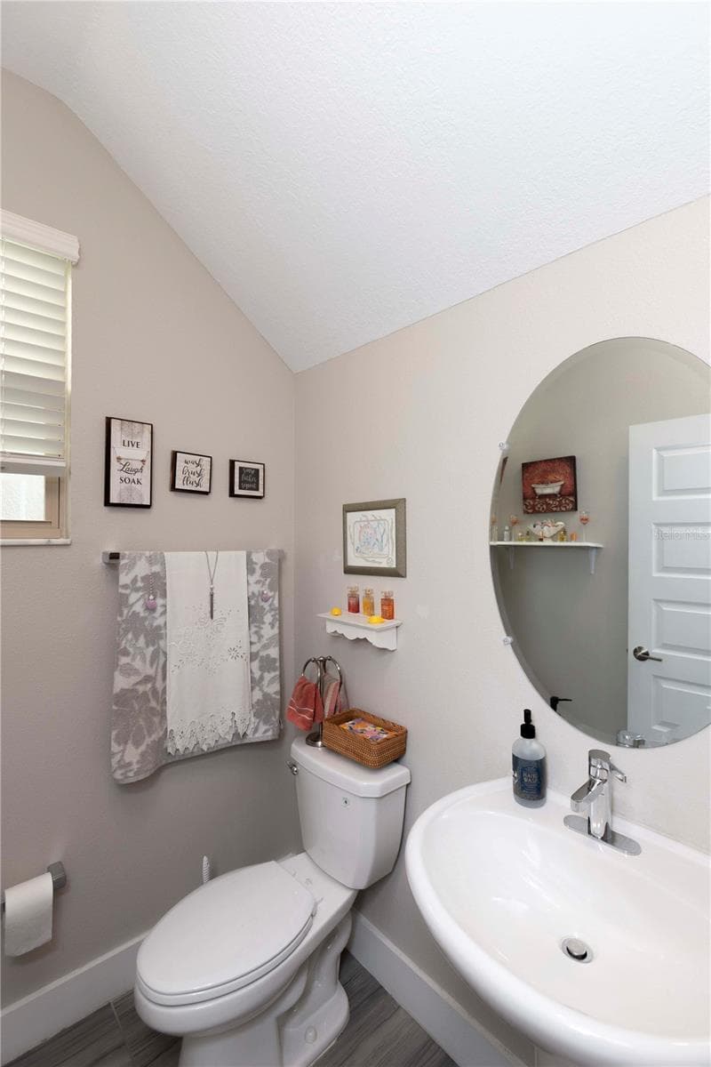 8585 WINNING FIELDS ROAD — photo 30 of 64