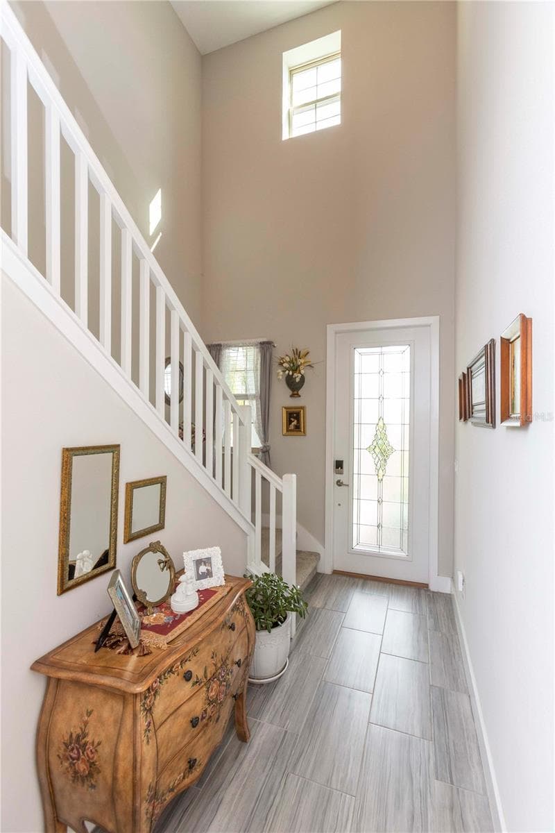 8585 WINNING FIELDS ROAD — photo 10 of 64