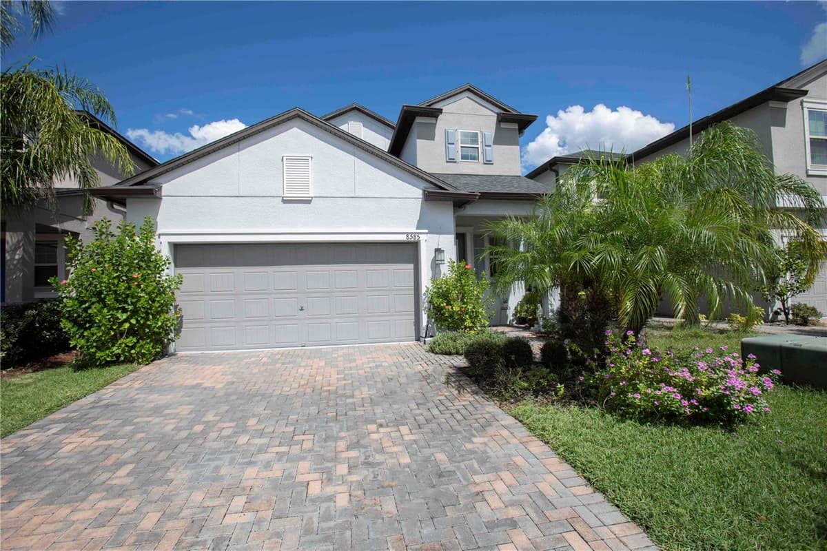 8585 WINNING FIELDS ROAD — photo 4 of 64