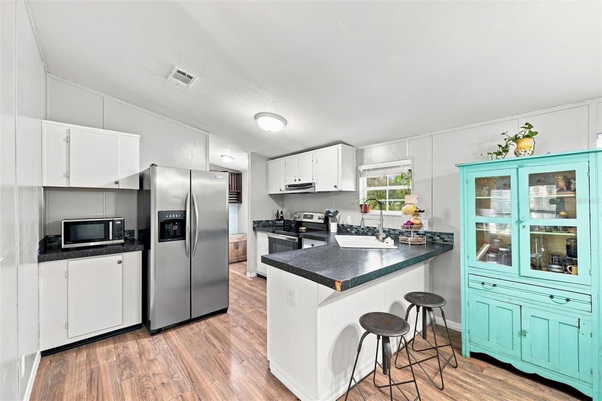 18051 PORSCHE PLACE — photo 13 of 35