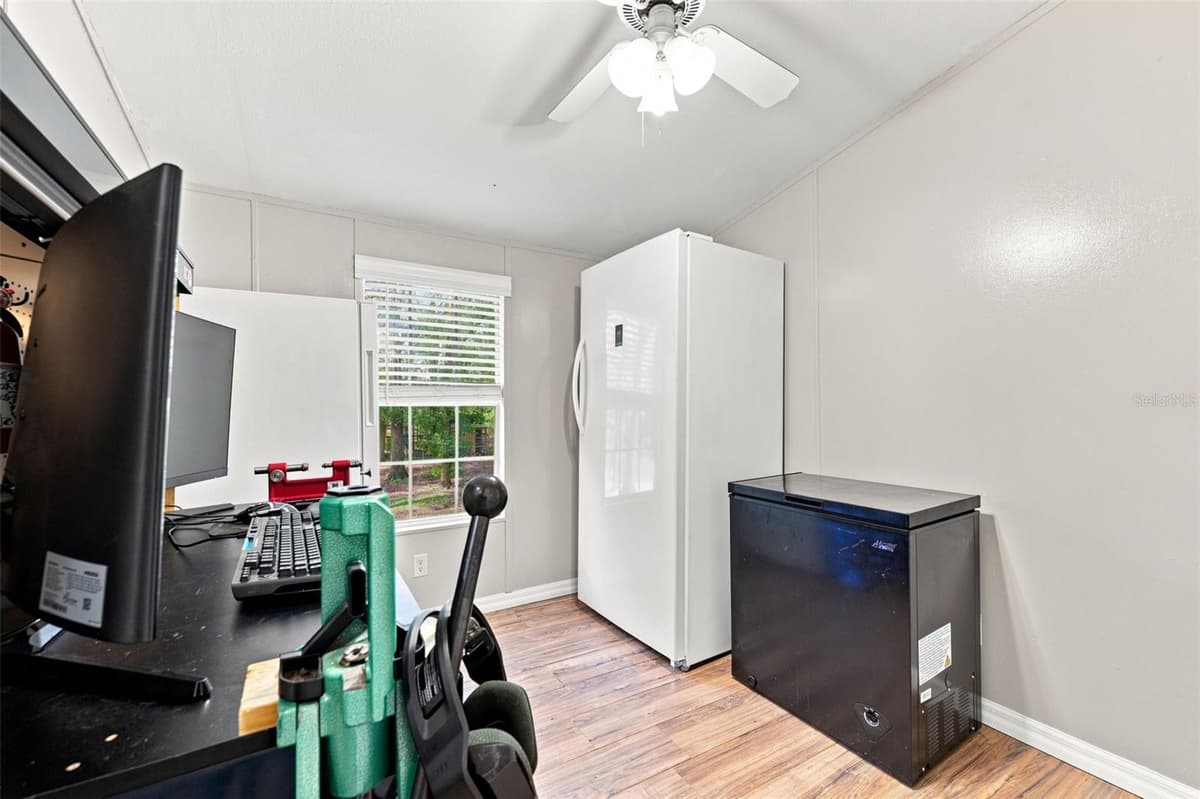 18051 PORSCHE PLACE — photo 20 of 35