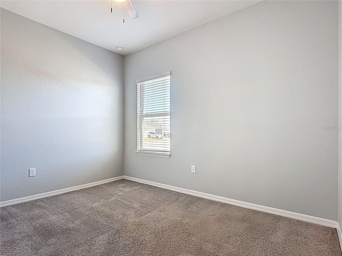 840 SYDNEY STREET — photo 31 of 52