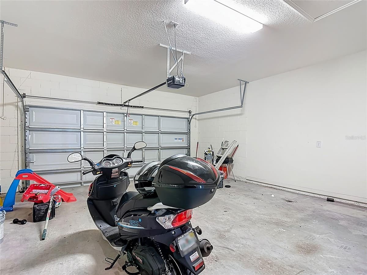 840 SYDNEY STREET — photo 38 of 52