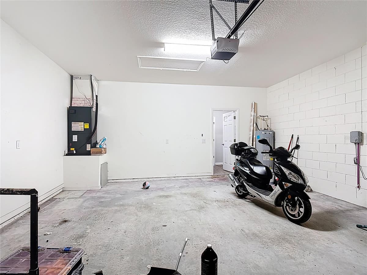 840 SYDNEY STREET — photo 39 of 52