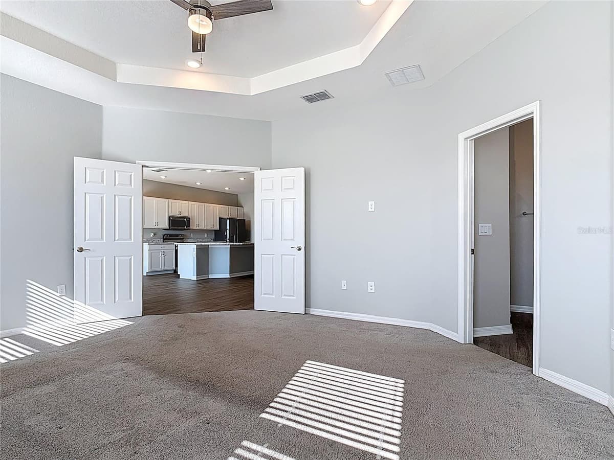 840 SYDNEY STREET — photo 26 of 52
