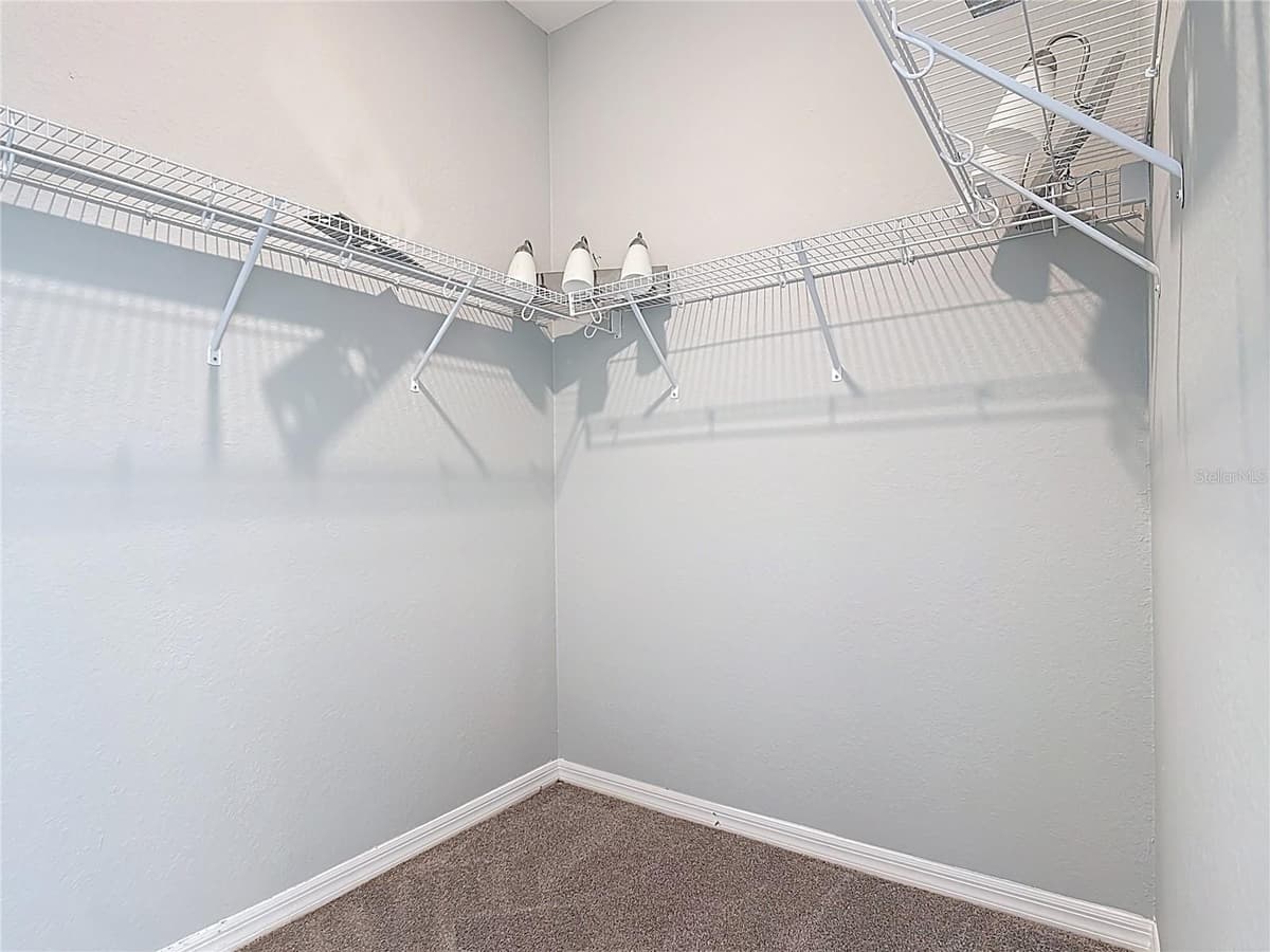840 SYDNEY STREET — photo 28 of 52
