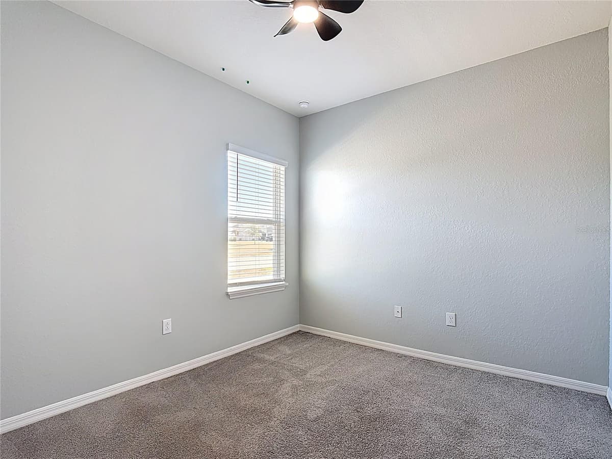 840 SYDNEY STREET — photo 29 of 52