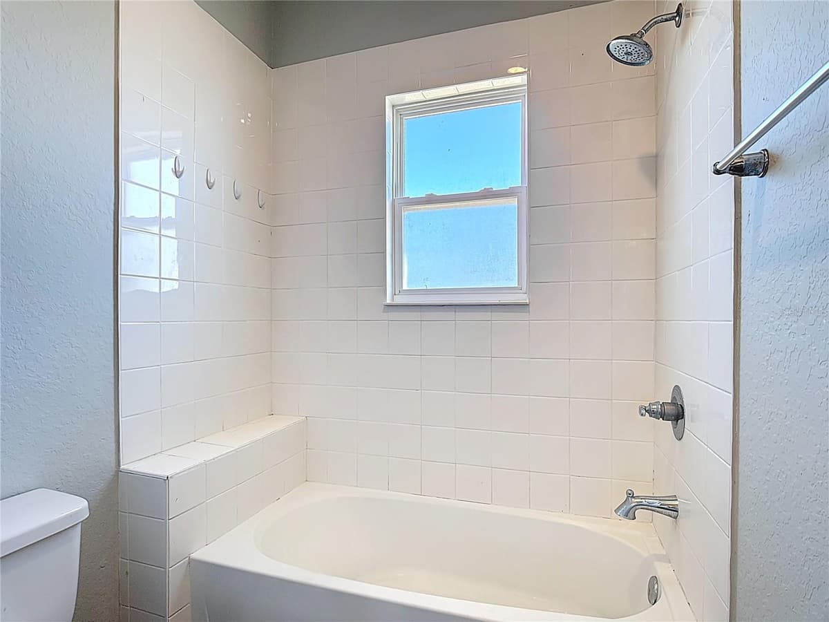 840 SYDNEY STREET — photo 34 of 52